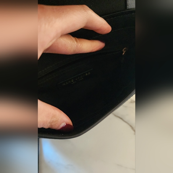 Rarely Used Marc Jacobs Crossbody with Tag - Picture 6 of 14